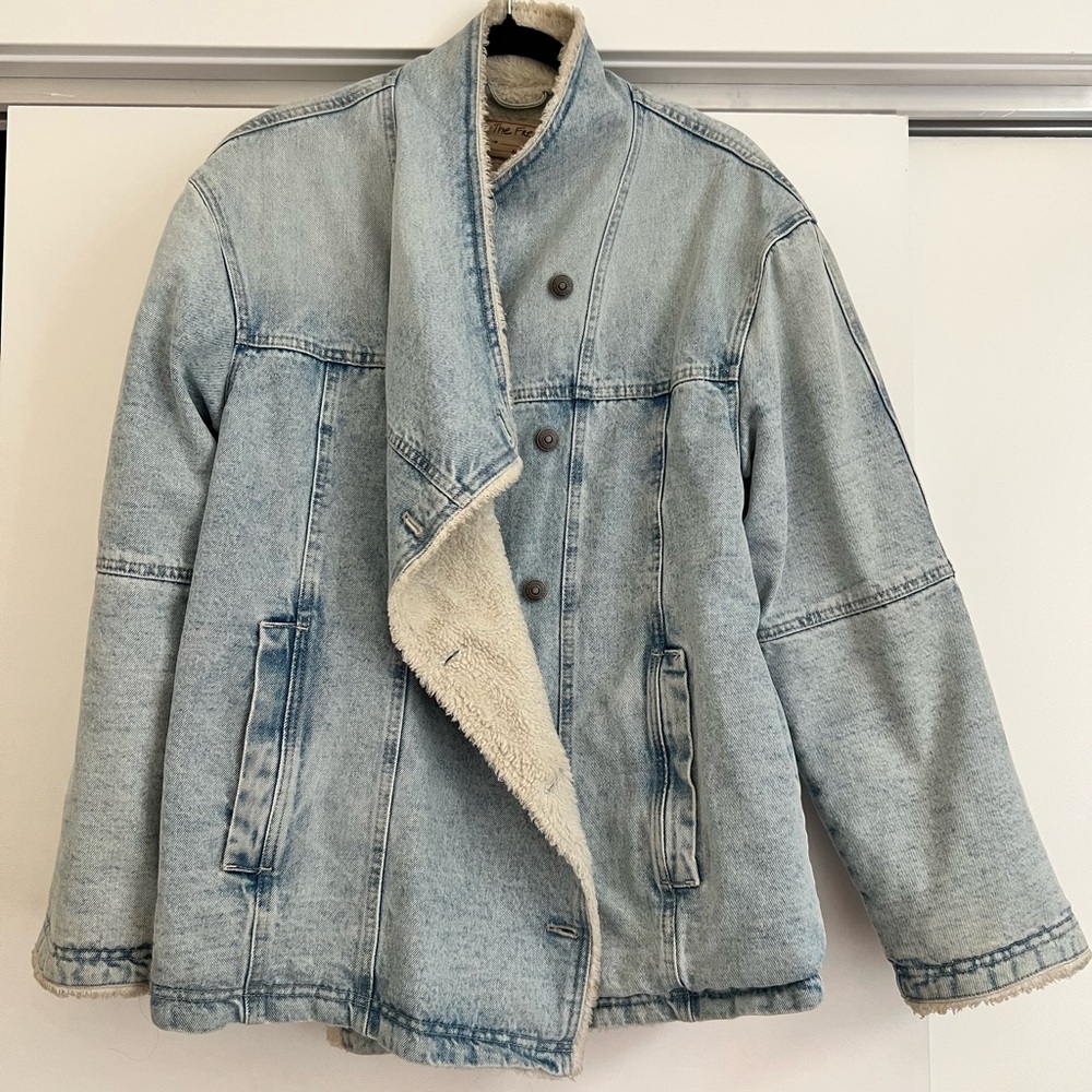 We The Free Twisted Heart Cozy Denim Jacket - Picture 2 of 9